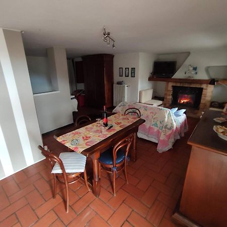 Independent Apartment With A Fabulous Patio - Casa Penny Cisano sul Neva Exteriér fotografie