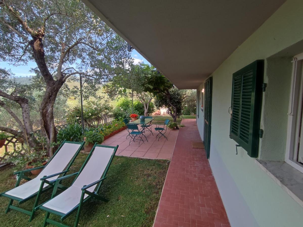 Independent Apartment With A Fabulous Patio - Casa Penny Cisano sul Neva Exteriér fotografie